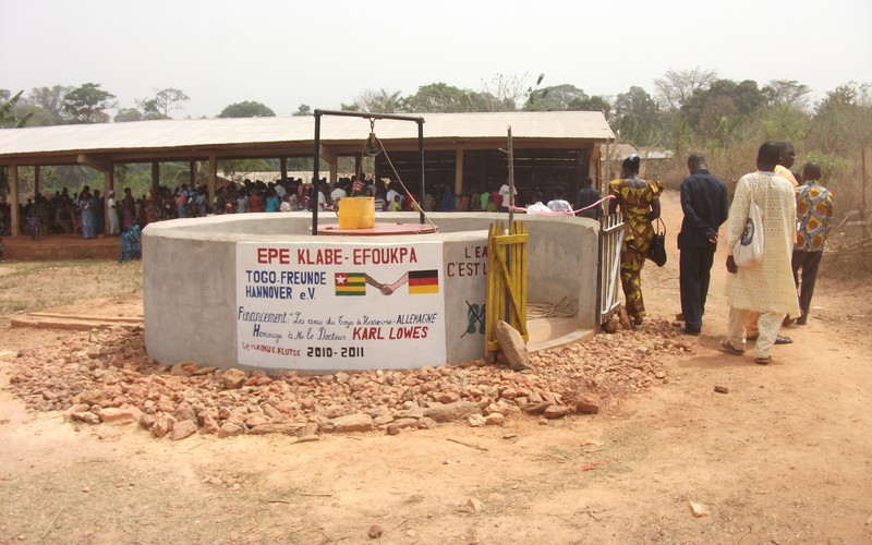 Brunnen Klabé Efoukpa